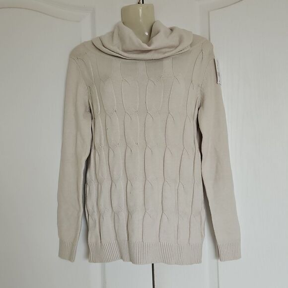 Suzy Shier Knitted Turtleneck Long Sleeves Sweater Small Off White - Picture 1 of 16